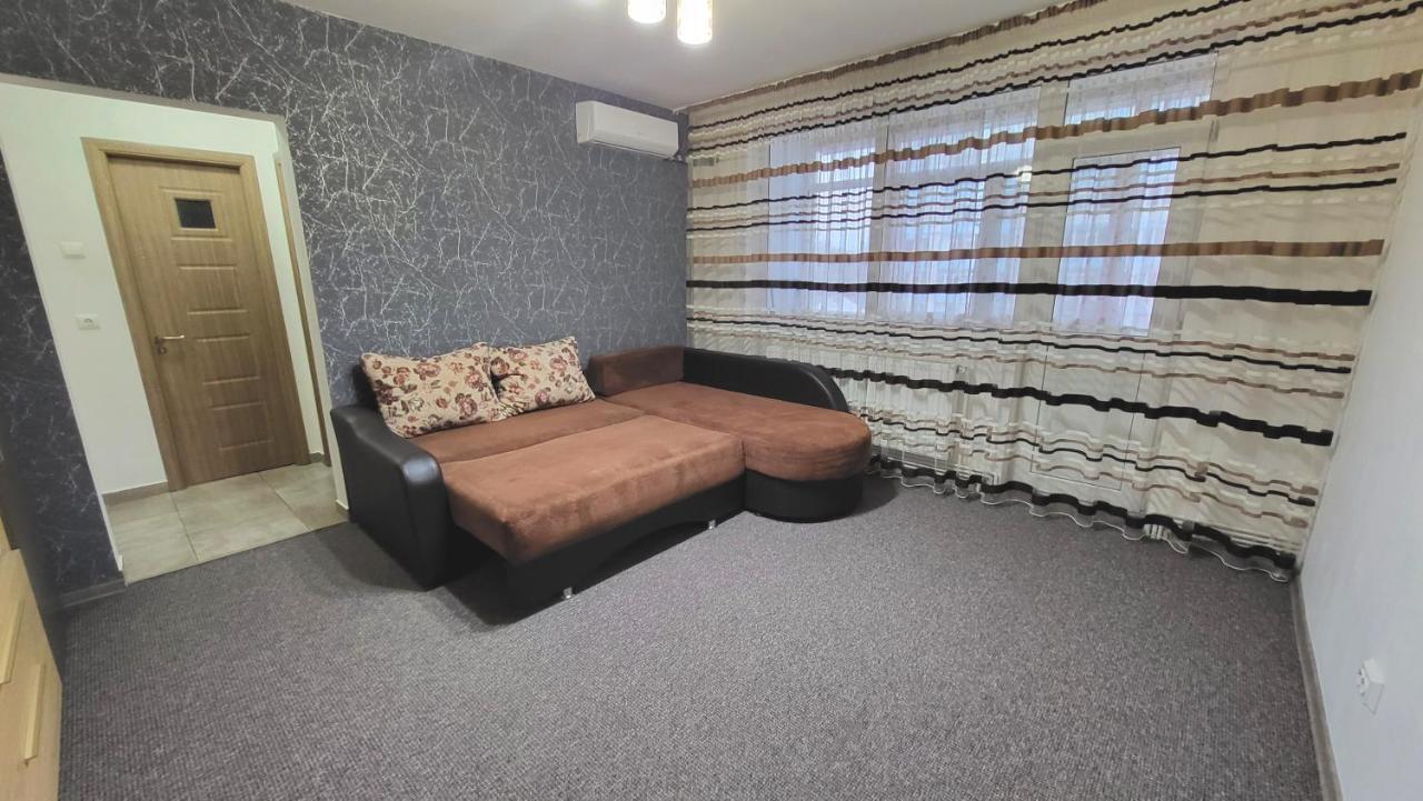Apartament Navi Onesti Exterior foto