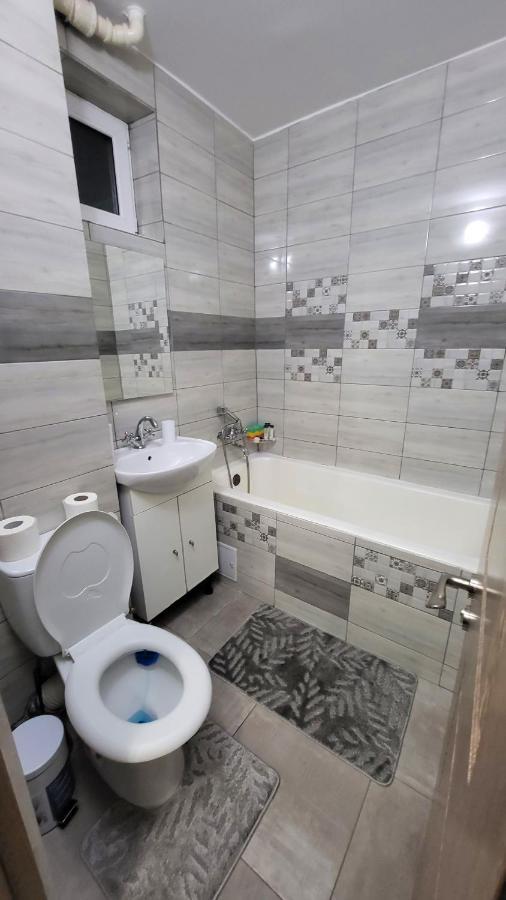 Apartament Navi Onesti Exterior foto
